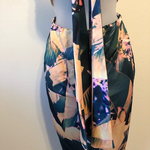 ABSTRACT PRINT STRAPLESS PARTY DRESS ASOS - Picture 3 of 4